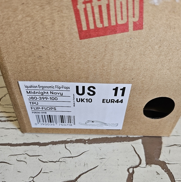NWT Fitflop 11 Flip Flops Midnight Navy NEW